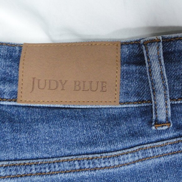 JUDY BLUE Medium Wash Raw Hem Stretch Denim Jean Shorts JB150176 Womens Size 1XL - Picture 9 of 9